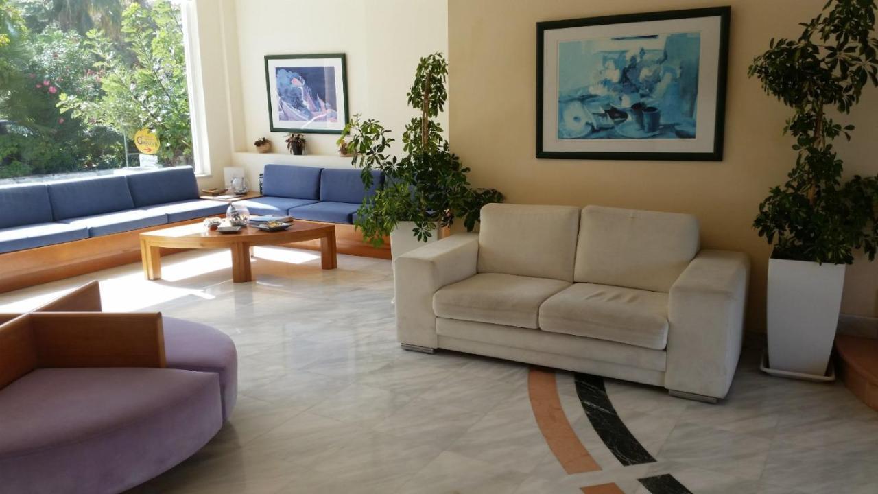 Melina Beach Platanias  Luaran gambar