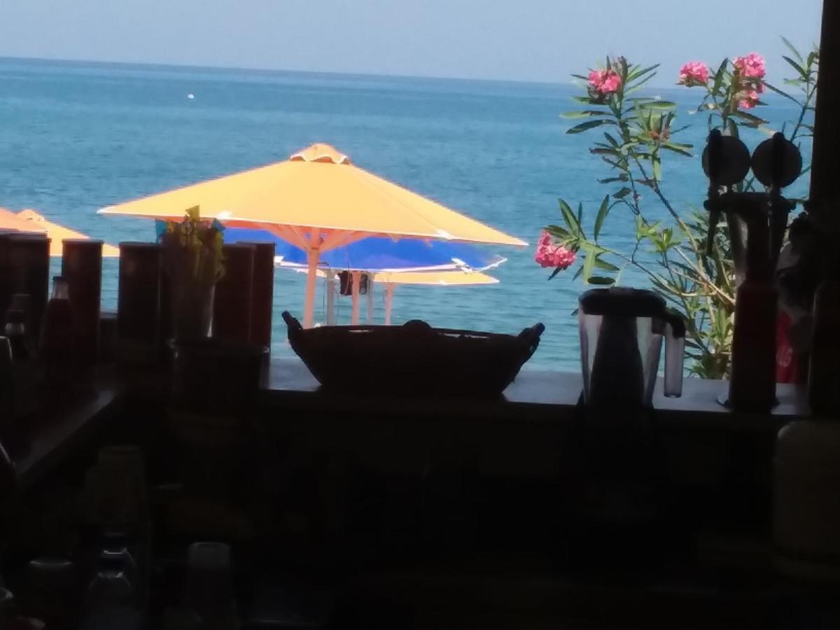 Melina Beach Platanias  Luaran gambar