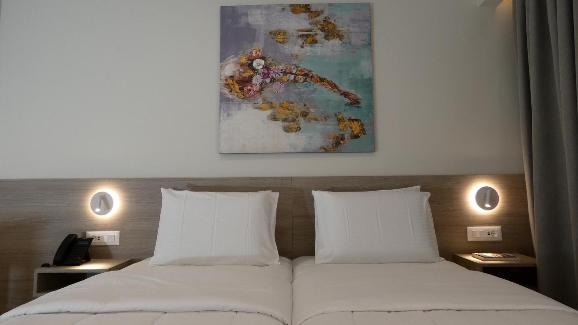 Melina Beach Platanias  Luaran gambar